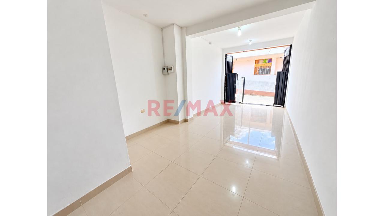 Alquilo Local Comercial 28Mt2, 1Er Piso, Villa María Del Triunfo - 2