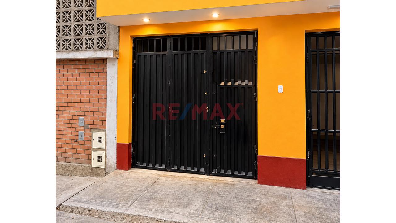 Alquilo Local Comercial 28Mt2, 1Er Piso, Villa María Del Triunfo - 1