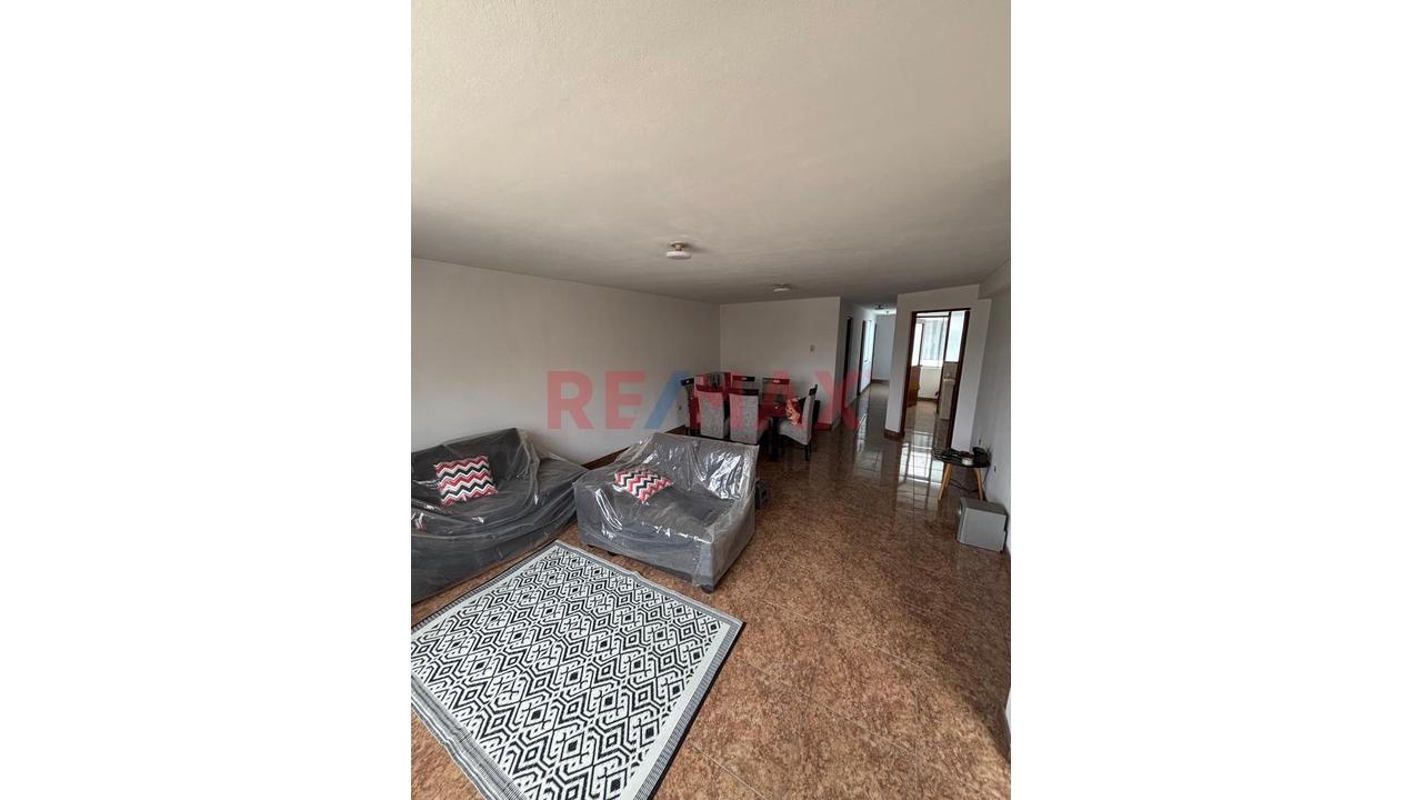 ¡Tu Nuevo Hogar Te Espera En El Sol De Huampaní! — foto 2