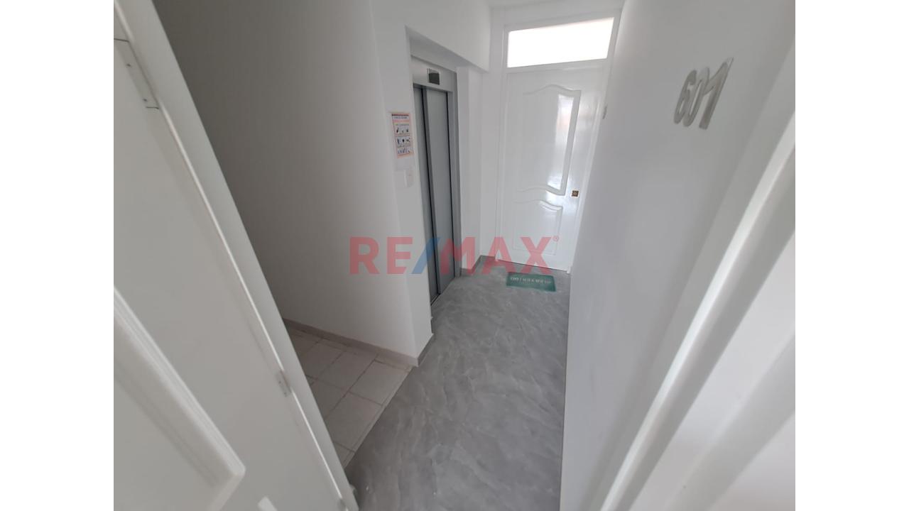 Departamento En Alquiler Urbanizacion Santa Victoria Chiclayo — foto 7