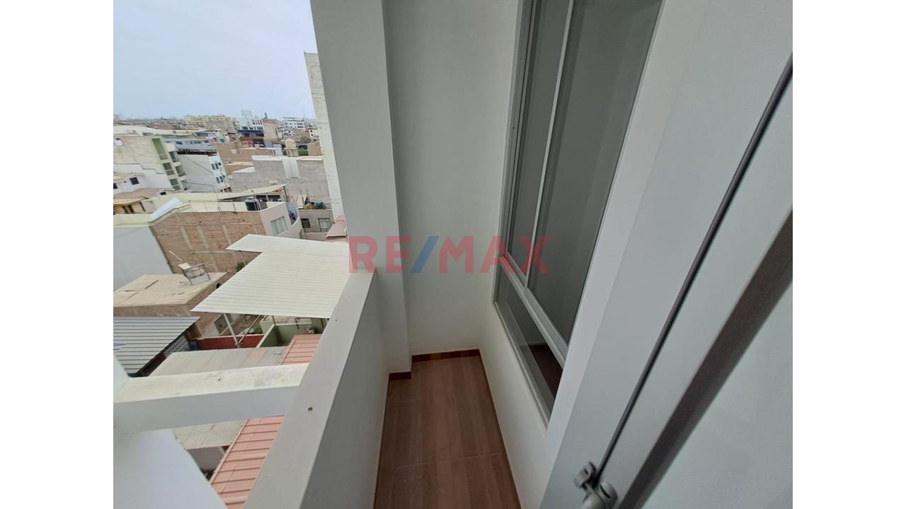Departamento En Alquiler Urbanizacion Santa Victoria Chiclayo — foto 6