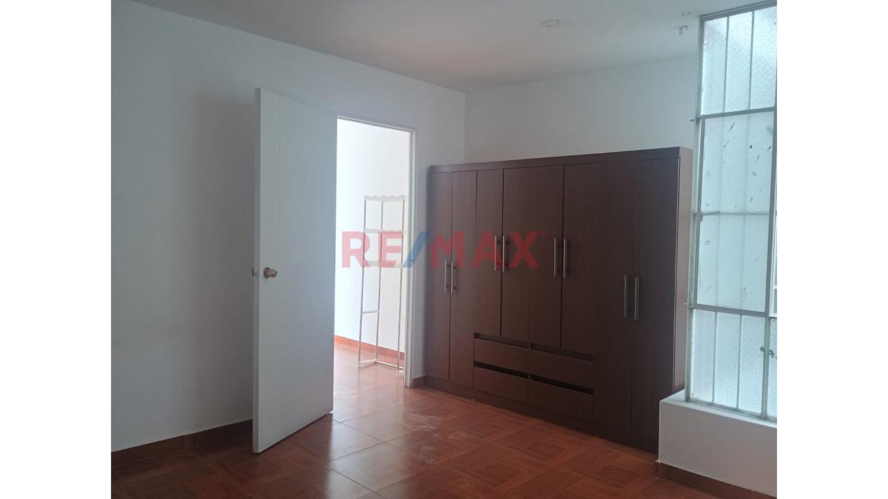 Departamento 2Piso Int En Venta Urb Los Pinos — foto 8
