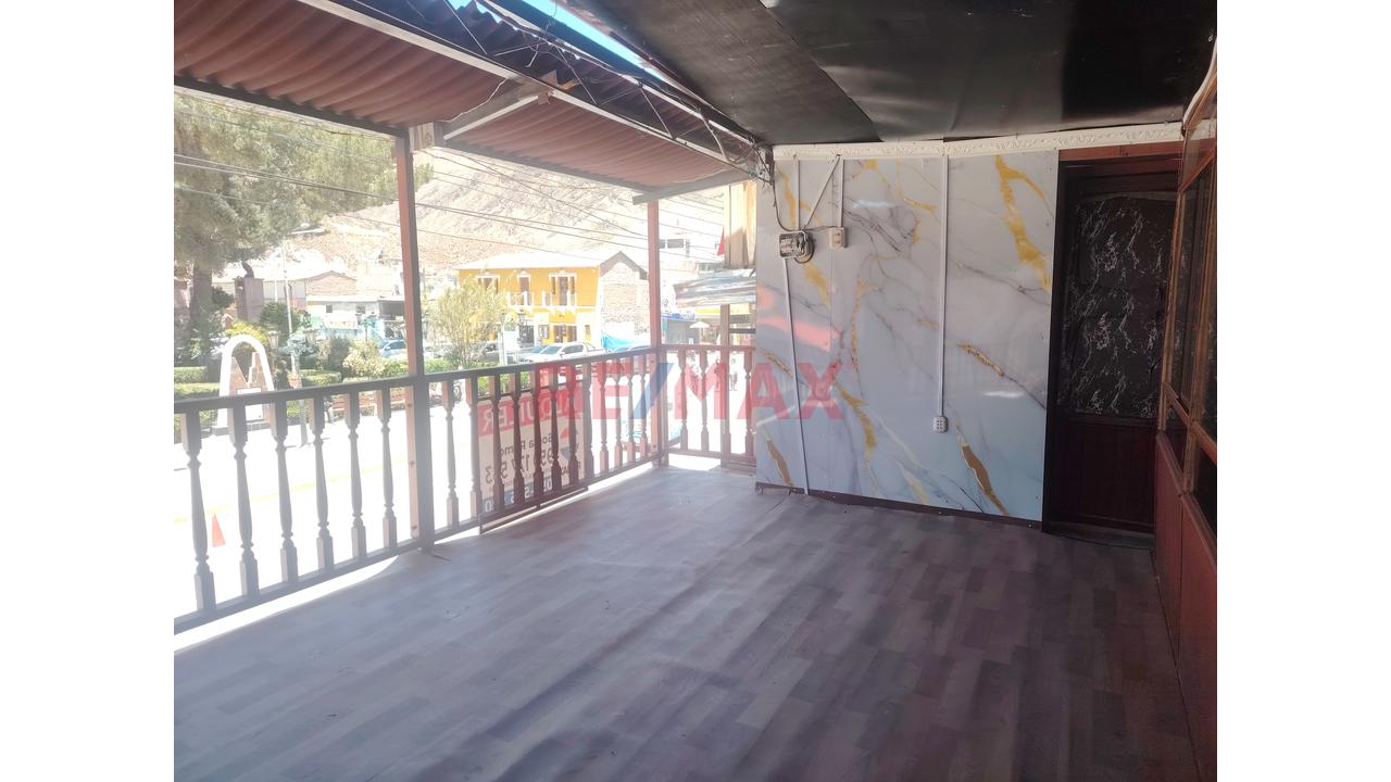 Alquilo Local Comercial Segundo Piso Con Opcion A Alquilar El 100% De La Propiedad En La Plaza De Chivay — foto 4