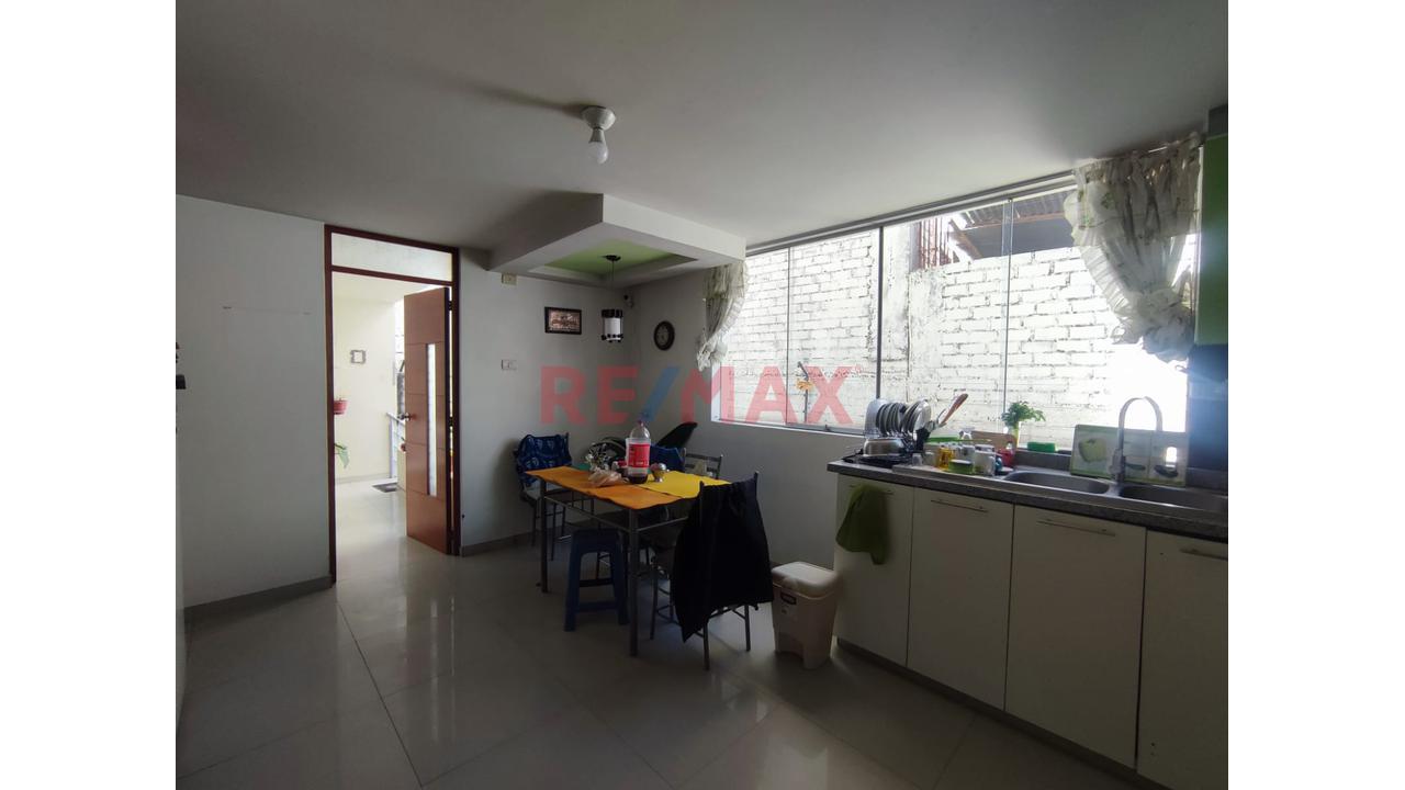 Acogedor Triplex En Alquiler - 5