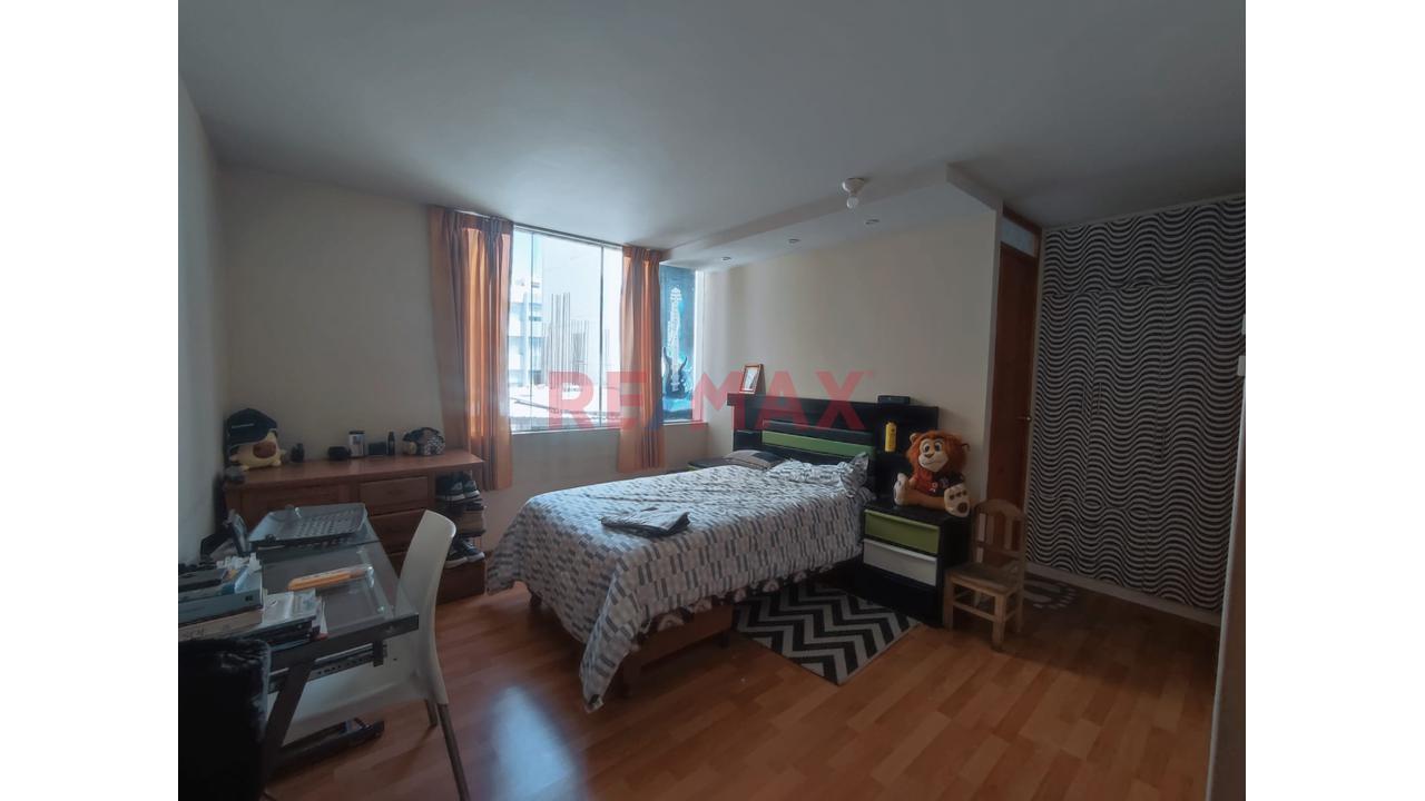 Acogedor Triplex En Alquiler - 14