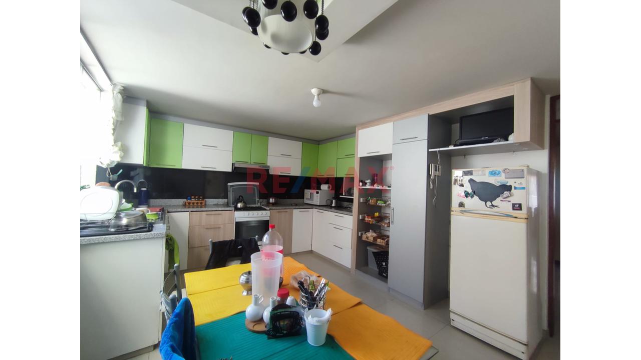 Acogedor Triplex En Alquiler - 3