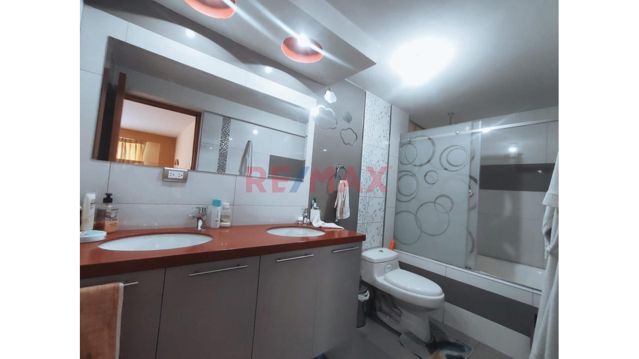 Acogedor Triplex En Alquiler - 9