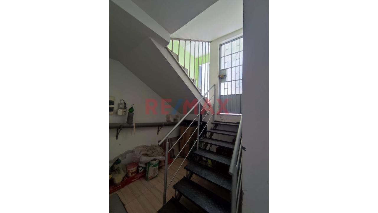 Acogedor Triplex En Alquiler - 2
