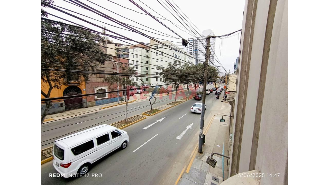 Alquilo Local Comercial 260 M2 En Av. Alejandro Tirado Lima - 16