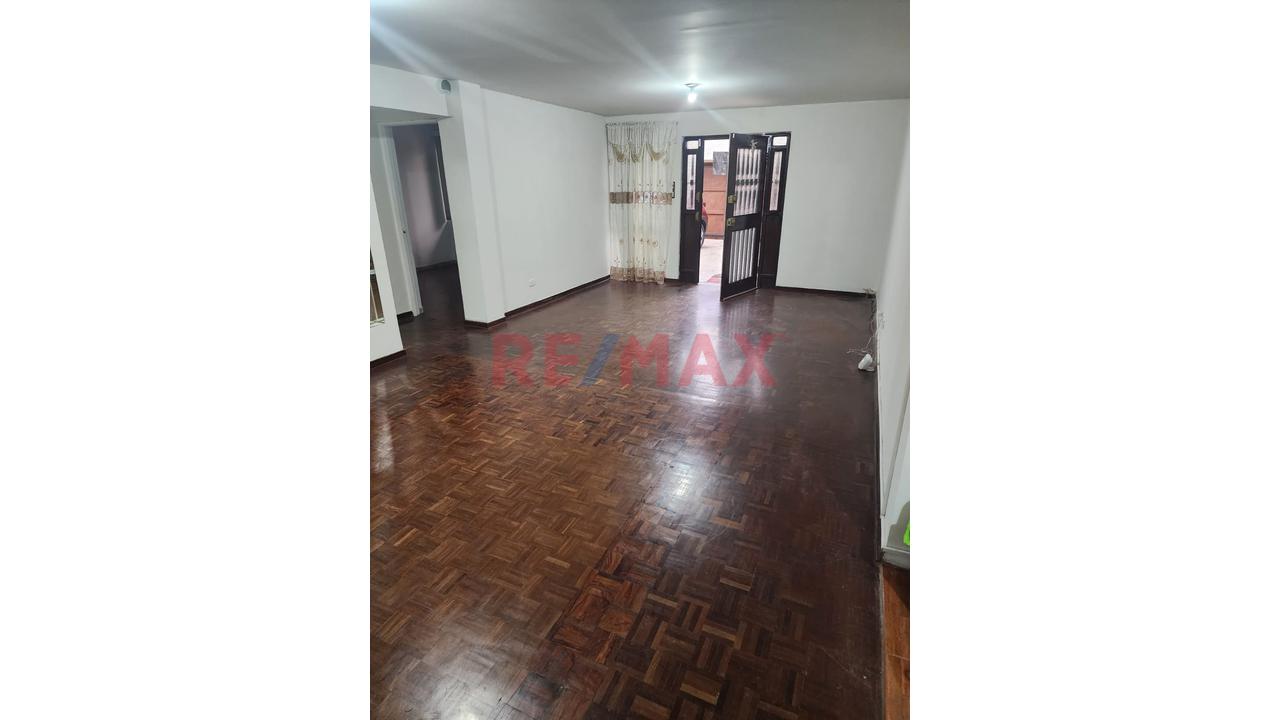 Alquiler De Departamento 1Er Piso En La Molina — foto 2