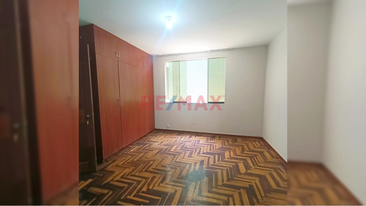 Amplio Dpto. De 109 M2 En 2Do Piso – Cerca A Upc Chorrillos ¡Sin Pago De Mantenimiento! — foto 8
