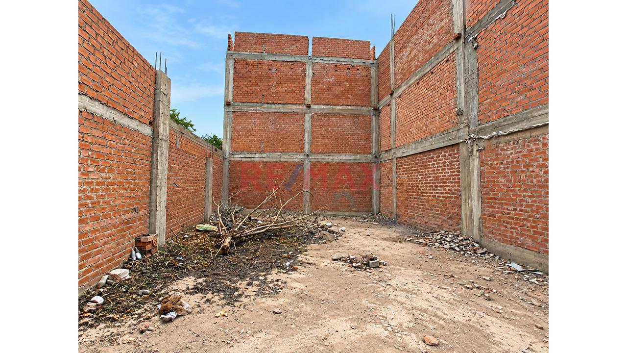 Terreno En Venta En Chorrillos | 120 M² Con Zonificación Comercial | Usd 80,000 - 3