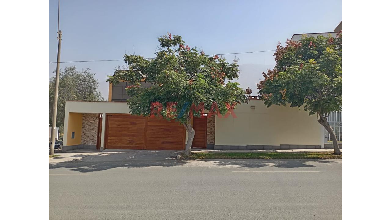 Venta De Casa Urb El - Golf De Huampani — foto 2