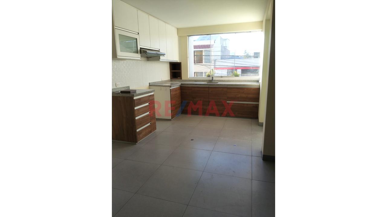 Amplio Departamento En Alquiler Vallecito — foto 6