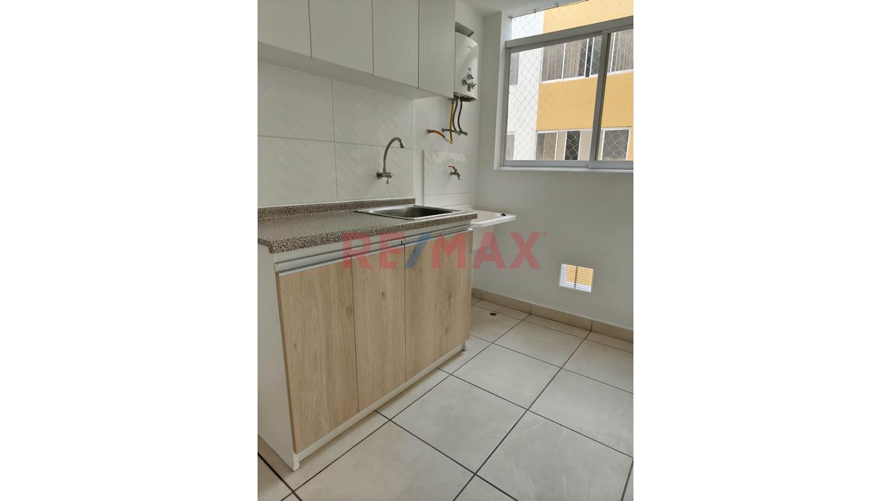 Alquiler Departamento De Estreno 70 M2 3 Hab. 2 Baños - Comas — foto 2