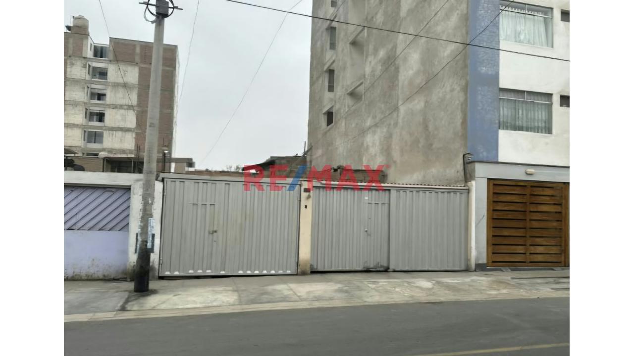 Casa Como Terreno En Venta – 160 M² — foto 1