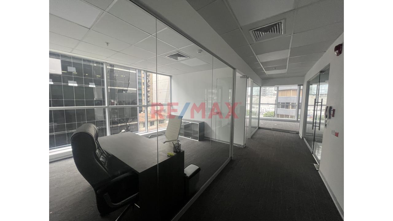 Alquiler De Oficinas Semi Implementadas – San Isidro Financiero — foto 13