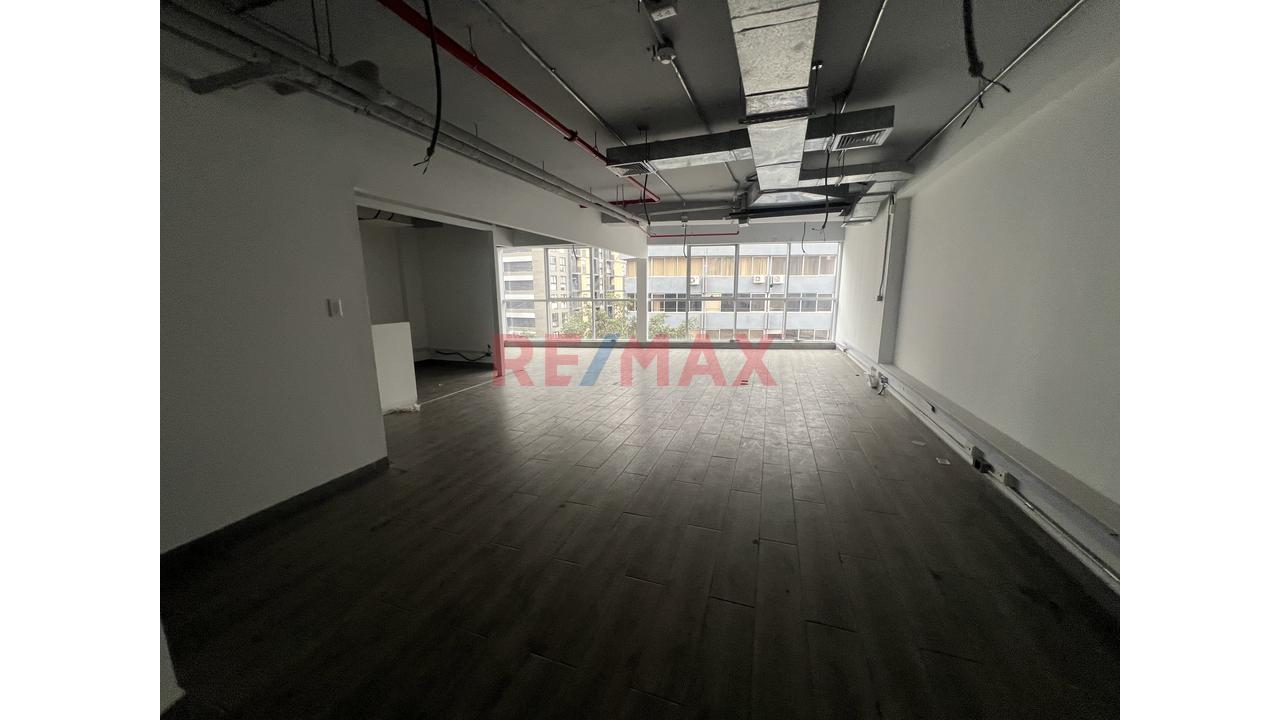 Alquiler De Oficinas Semi Implementadas – San Isidro Financiero — foto 7