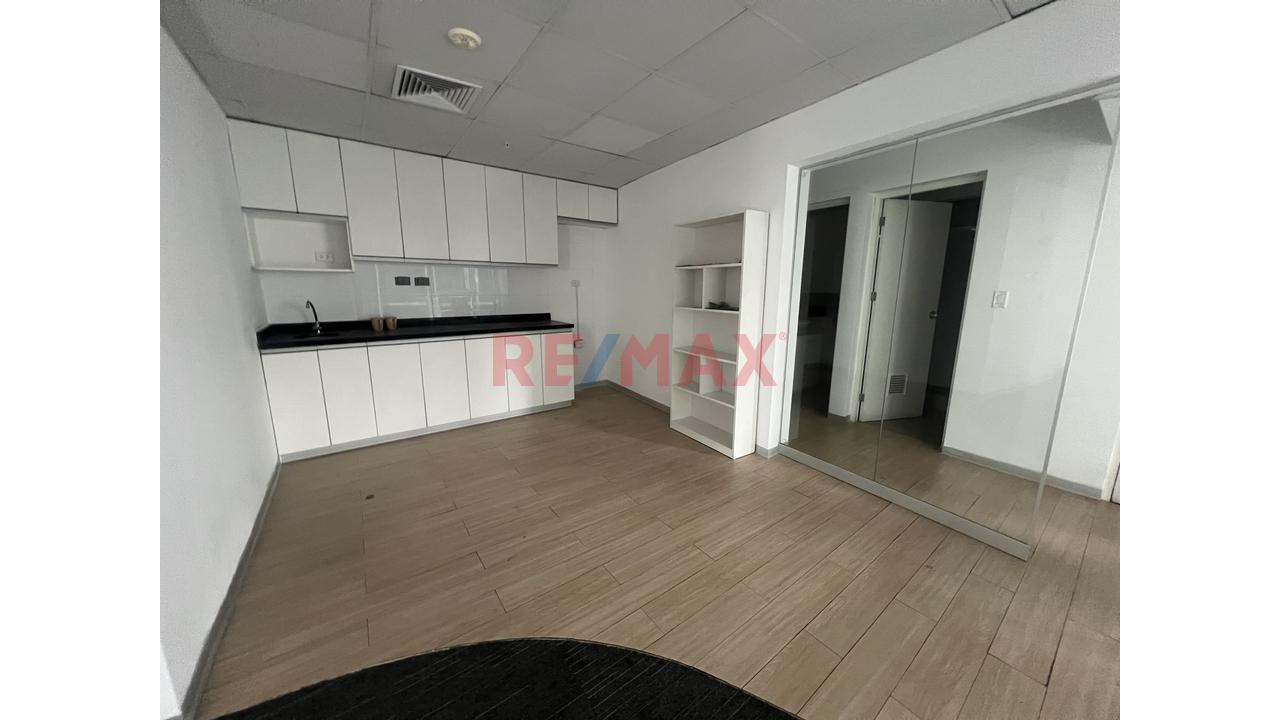 Alquiler De Oficinas Semi Implementadas – San Isidro Financiero — foto 14