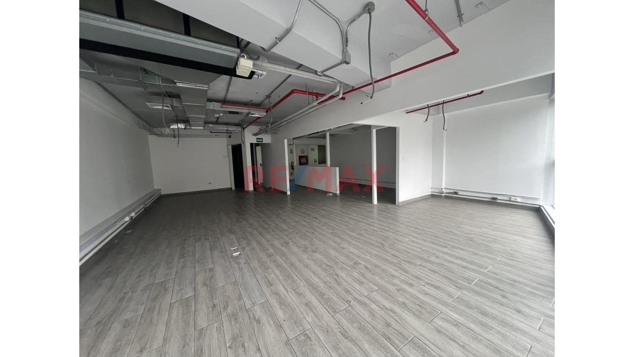 Alquiler De Oficinas Semi Implementadas – San Isidro Financiero — foto 6