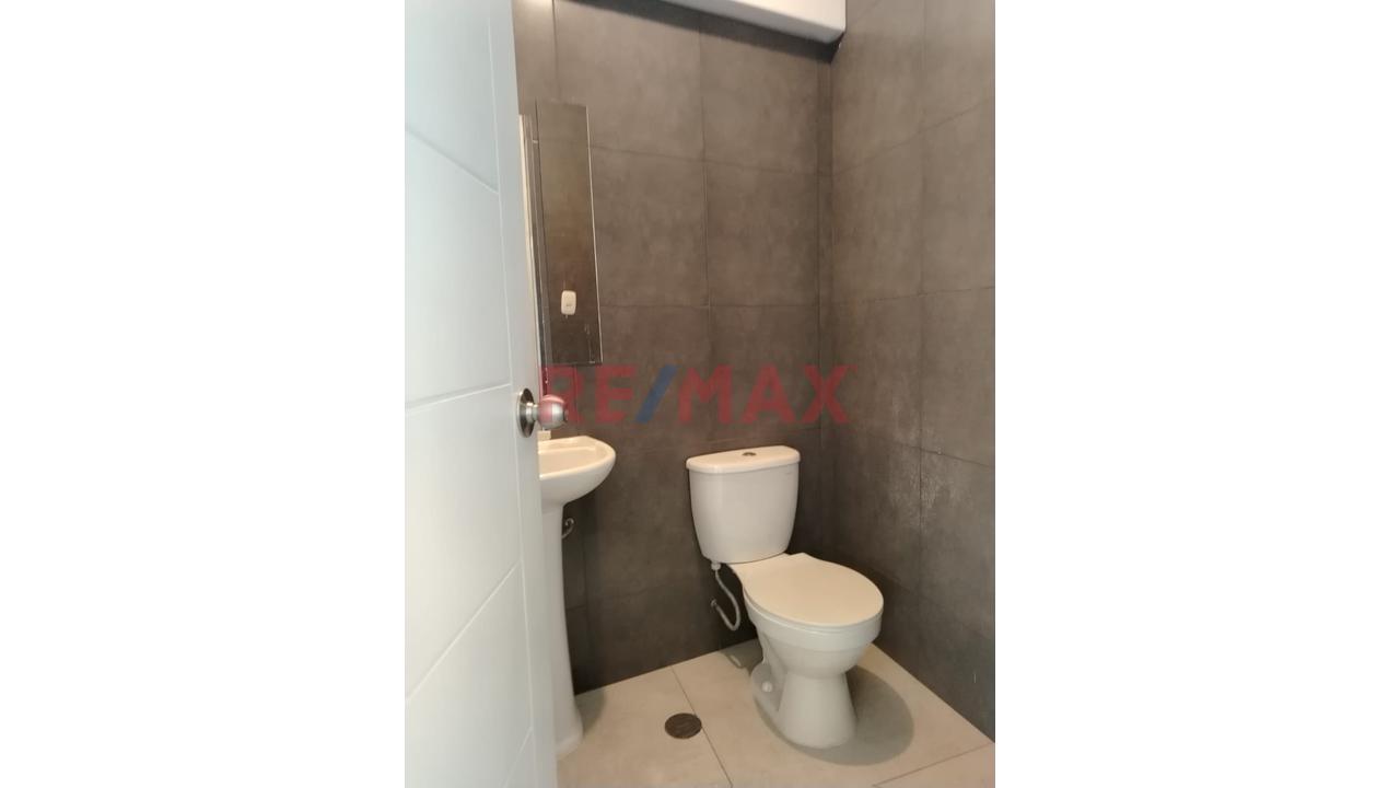 Local En Alquiler | Una Oportunidad Para Emprender Cerca De Casa - Urb La Romero Cayma — foto 5