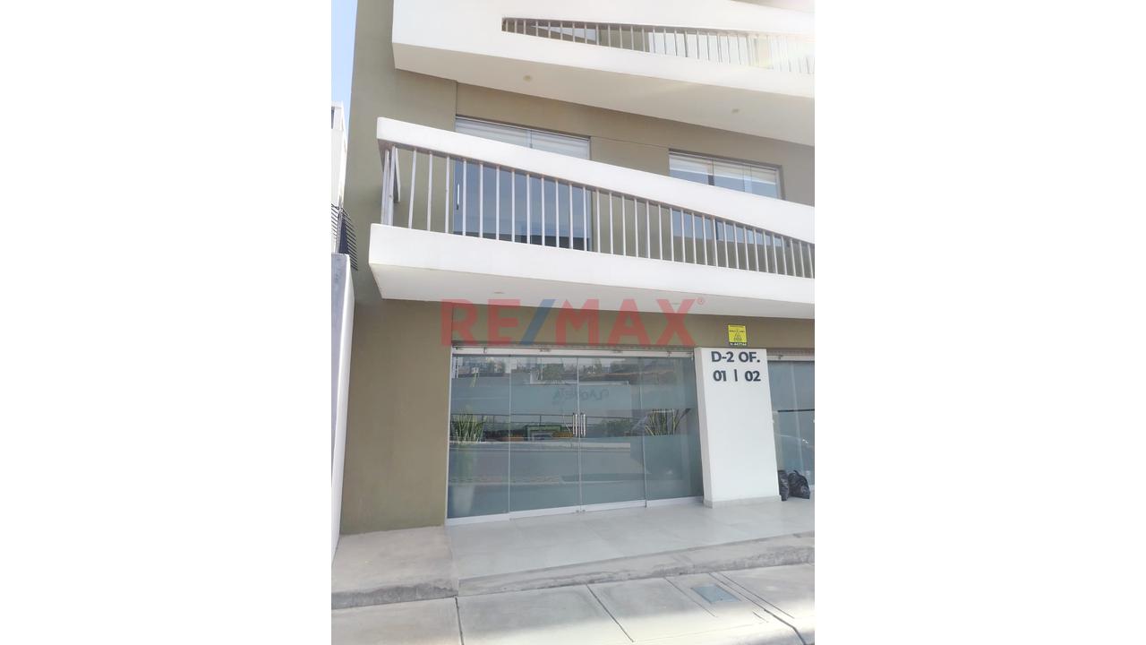 Local En Alquiler | Una Oportunidad Para Emprender Cerca De Casa - Urb La Romero Cayma — foto 2