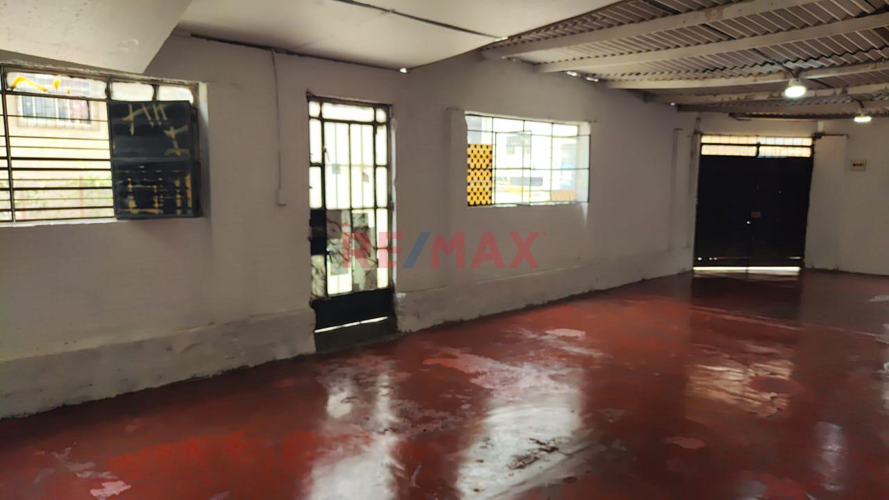 Casa En Venta En Ate | 163.20 M², 4 Dormitorios Y Cochera | Usd 107,000 — foto 2