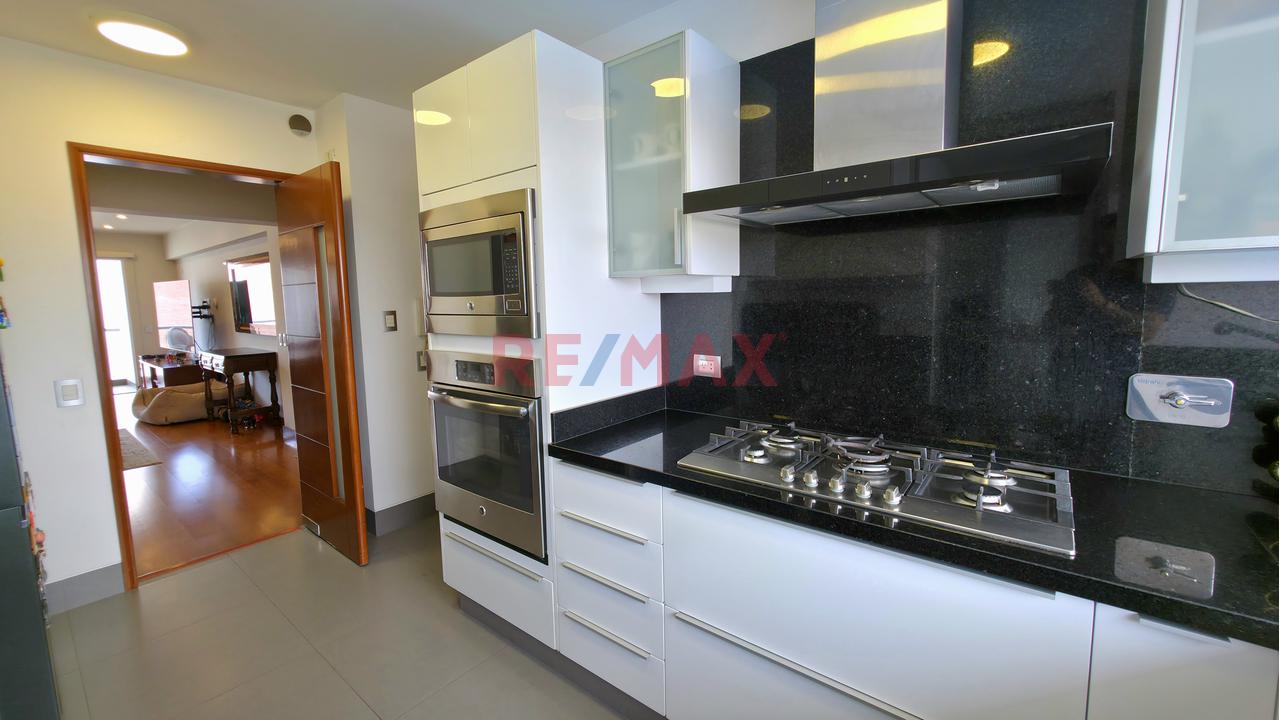Venta Departamento Dúplex En San Isidro Con Jardín Y Terraza| 306 M² + 3 Cocheras. — foto 6