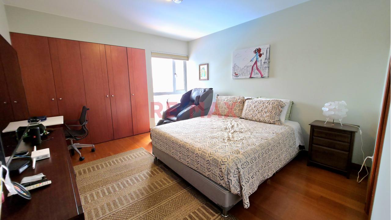 Venta Departamento Dúplex En San Isidro Con Jardín Y Terraza| 306 M² + 3 Cocheras. — foto 9