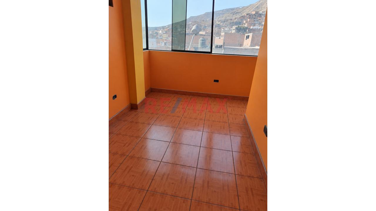 Vendo Casa De 4 Pisos + Local Comercial Ferretero En Independencia – Tahuantinsuyo! 🏗️🔹 — foto 4