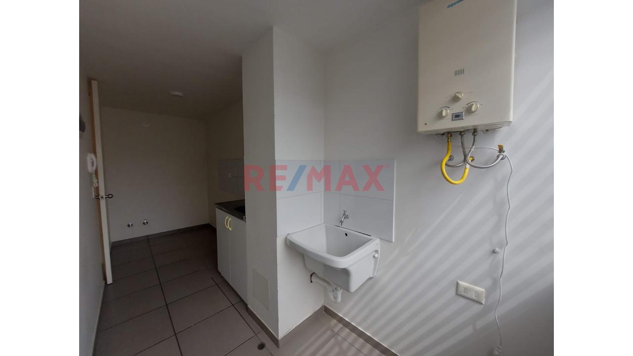 Venta Departamento En Condominio Praderas Del Rimac | 2 Dormitorios | Piso 19 — foto 3