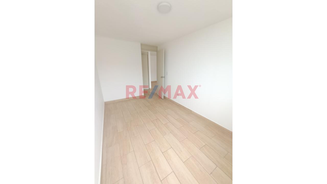 Departamento Con Cochera En Condominio Seguro — foto 7