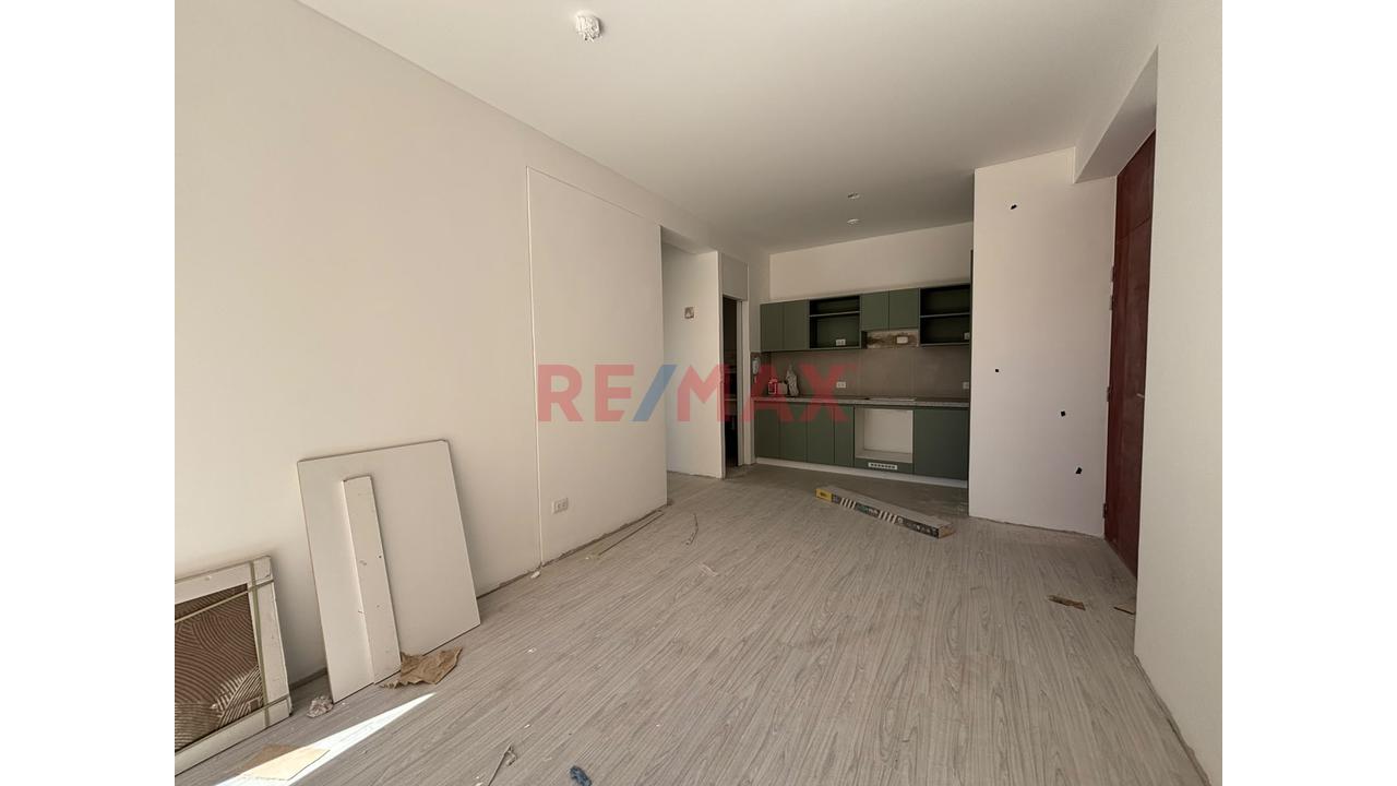 Departamento En Estreno En 1Er Piso Con Patio - Cerro Colorado — foto 3