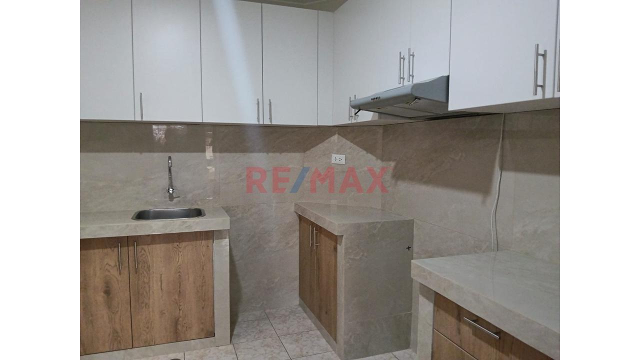 ¡Amplio Departamento De 102 M² En Av. Caminos Del Inca, Surco! — foto 5