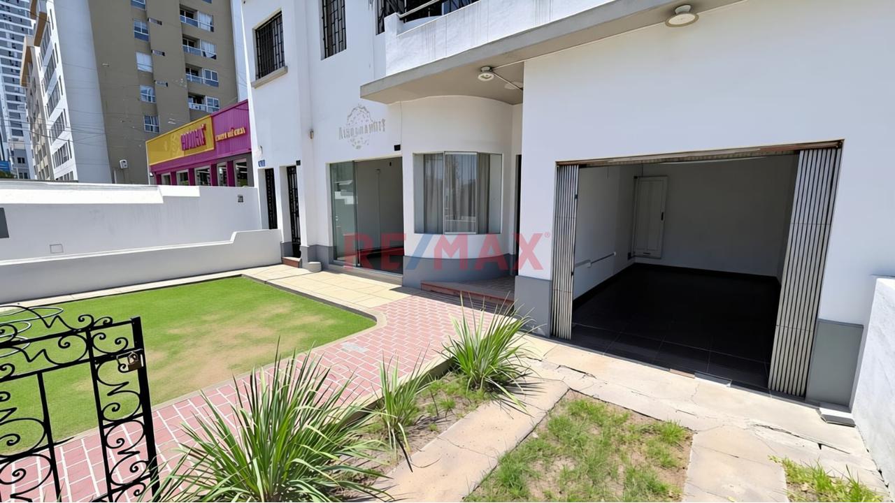 En Alquiler - Local Comercial De 215 M2 / En Primer Piso Con Puerta A La Calle / En La Av. Brasil - Jesus Maria — foto 6