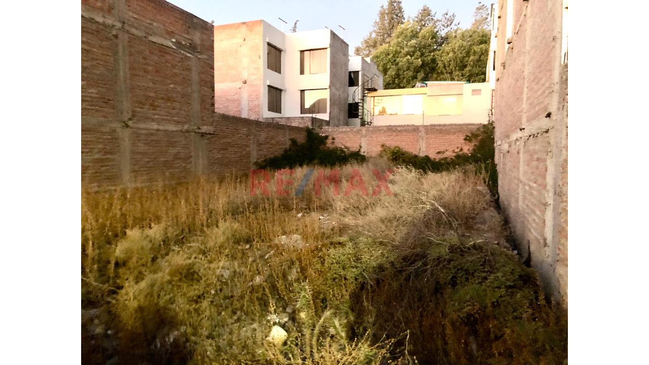 Se Alquila Terreno Urbano En Urb. Las Orquídeas. Arequipa - 2