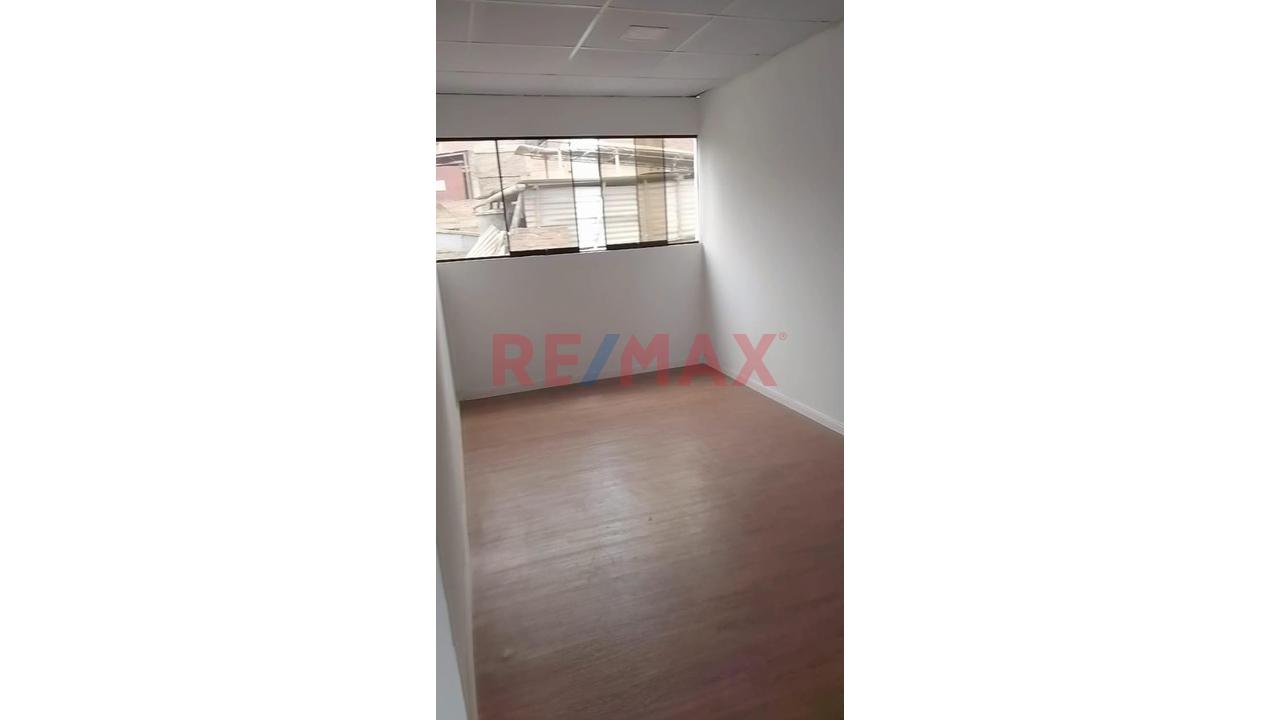 🏢 ¡Local Comercial De 100 M² En Alquiler – Av. La Esperanza, Villa El Salvador! - 2