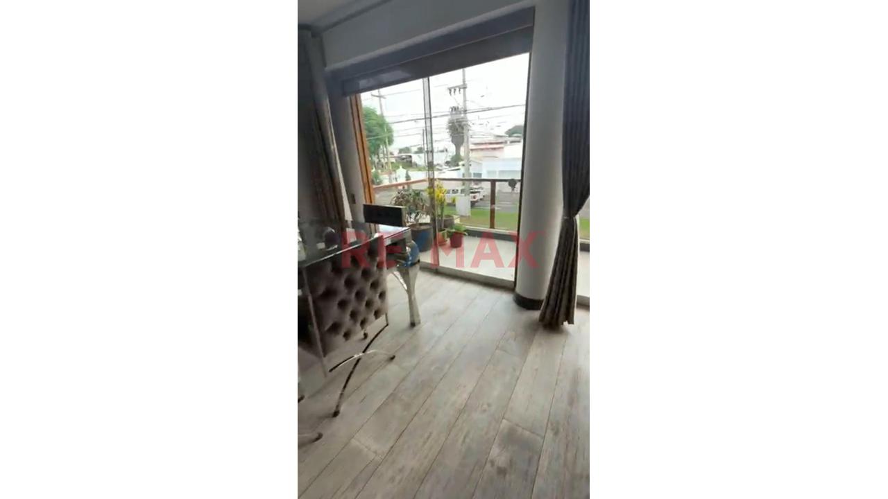 Venta De Departamento - El Golf - 16