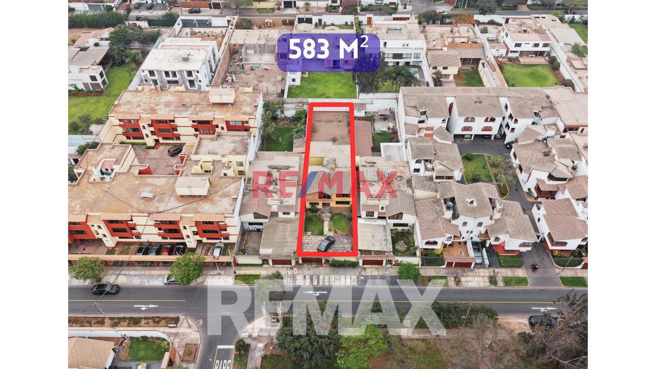 Venta De Casa En La Molina – 600 M² De Terreno — foto 2