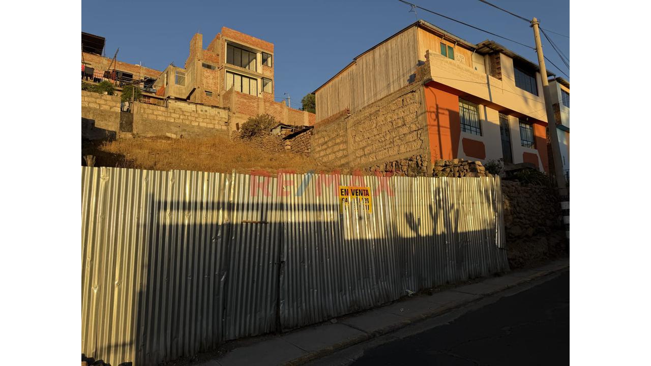 Vendo Terreno Urbano De 217 M2 / Sabandia / A 5 Min Del Ingreso / Excelente Ubicacion Y Vista / Con Proyecto Diseñado Para Vivienda De 3 Pisos Con Piscina. - 5