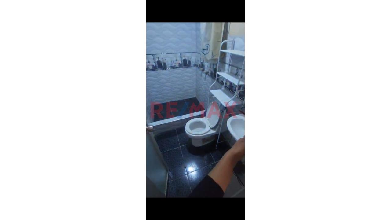 Venta Casa De 5 Pisos En Esquina - Ventanilla — foto 5