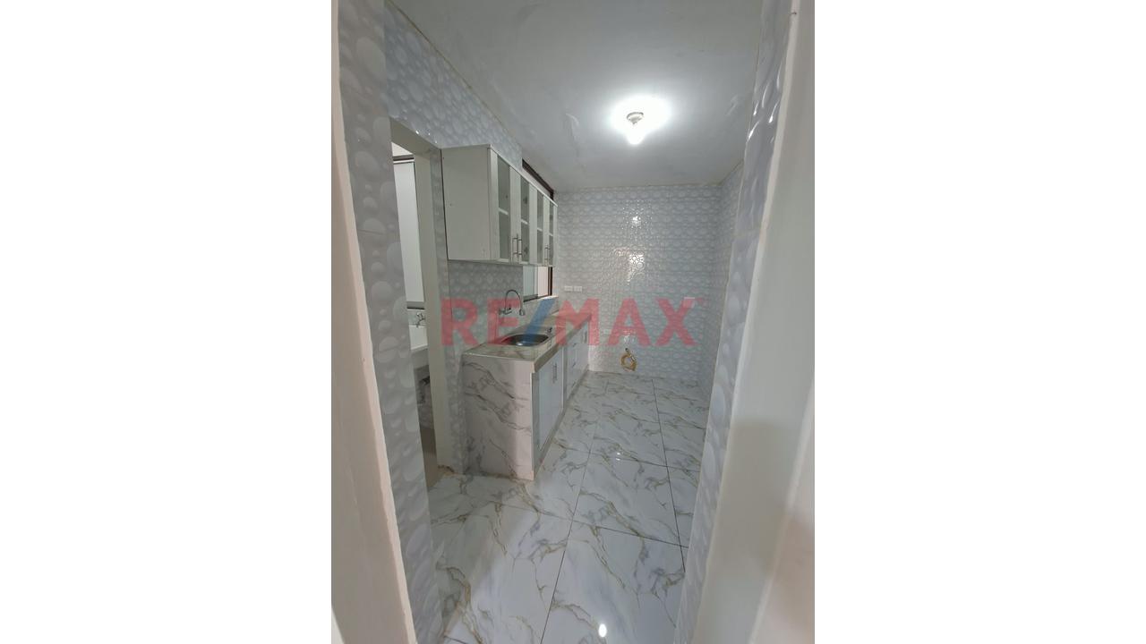 Alquiler Departamentto Remodelado Frente A Parque Distrito De Rimac — foto 14