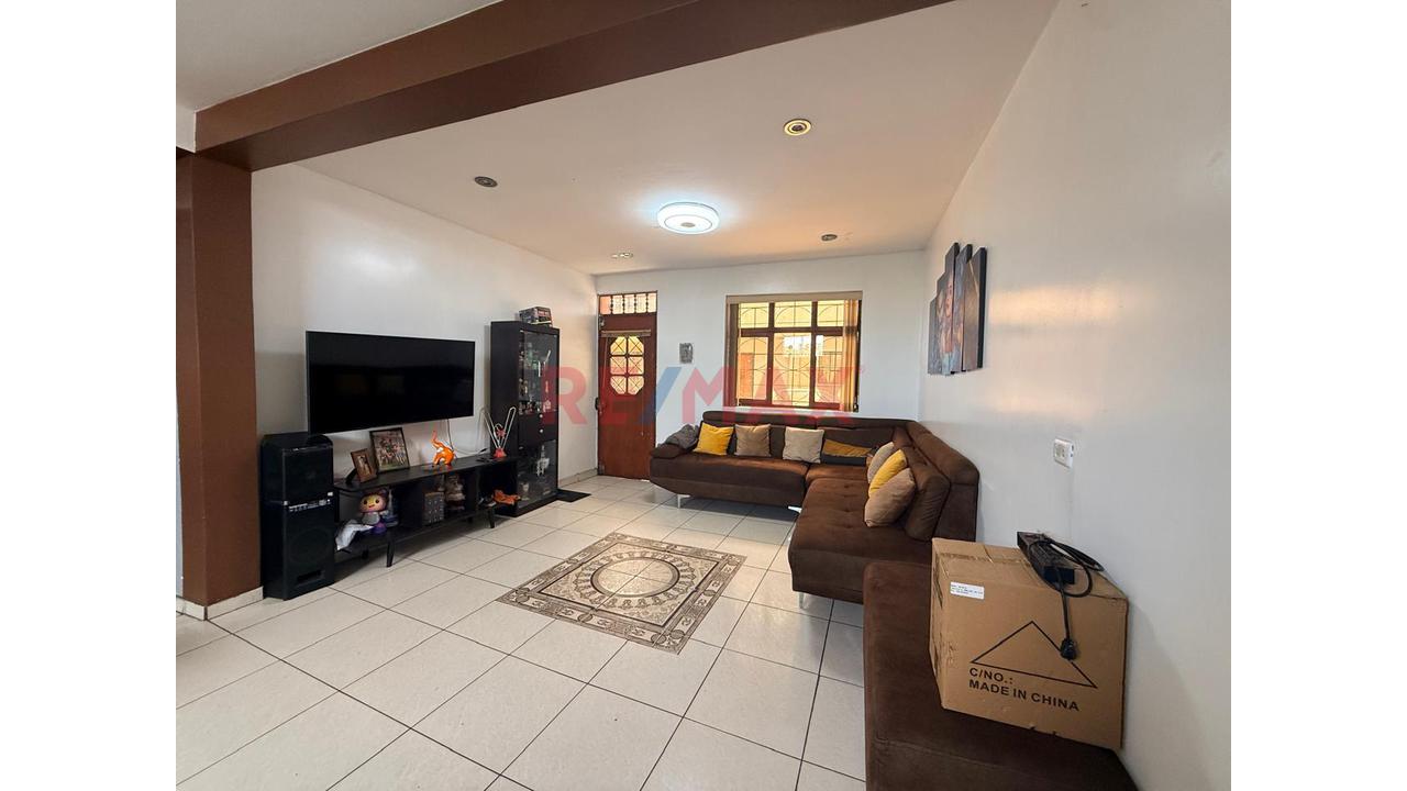 Venta De Casa 2 Pisos Urb Vista Alegre Chorrillos - $120,000 — foto 3