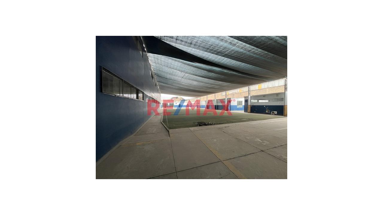 Venta De Local Comercial En San Juan De Lurigancho A Cuadras De Estacion San Carlos - 1