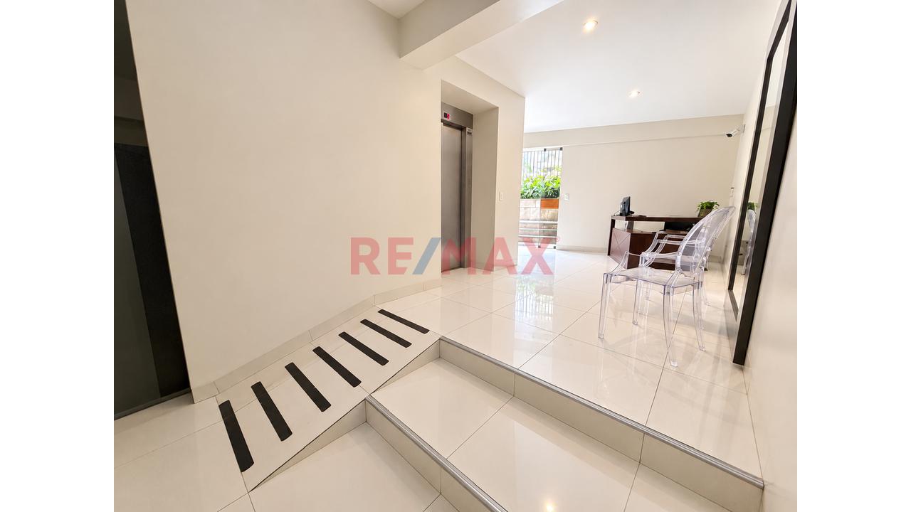 ✨ ¡Espectacular Dúplex Con Amplia Terraza En Exclusiva Zona De Chacarilla Del Estanque! - 2