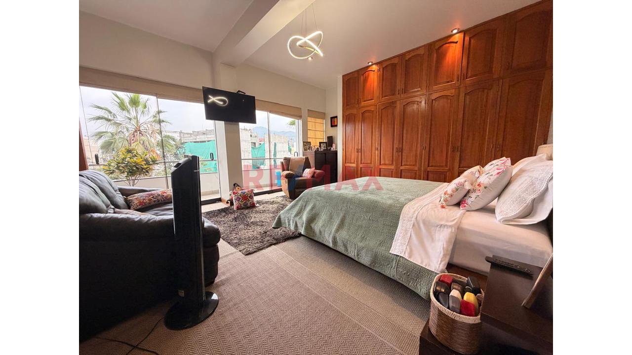 ✨ ¡Espectacular Dúplex Con Amplia Terraza En Exclusiva Zona De Chacarilla Del Estanque! - 18