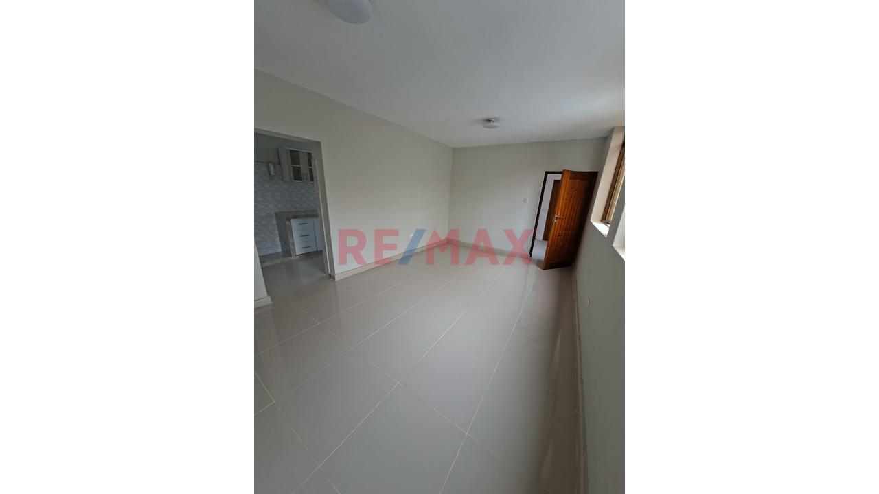 Alquiler Departamentto Remodelado Frente A Parque Distrito De Rimac — foto 10
