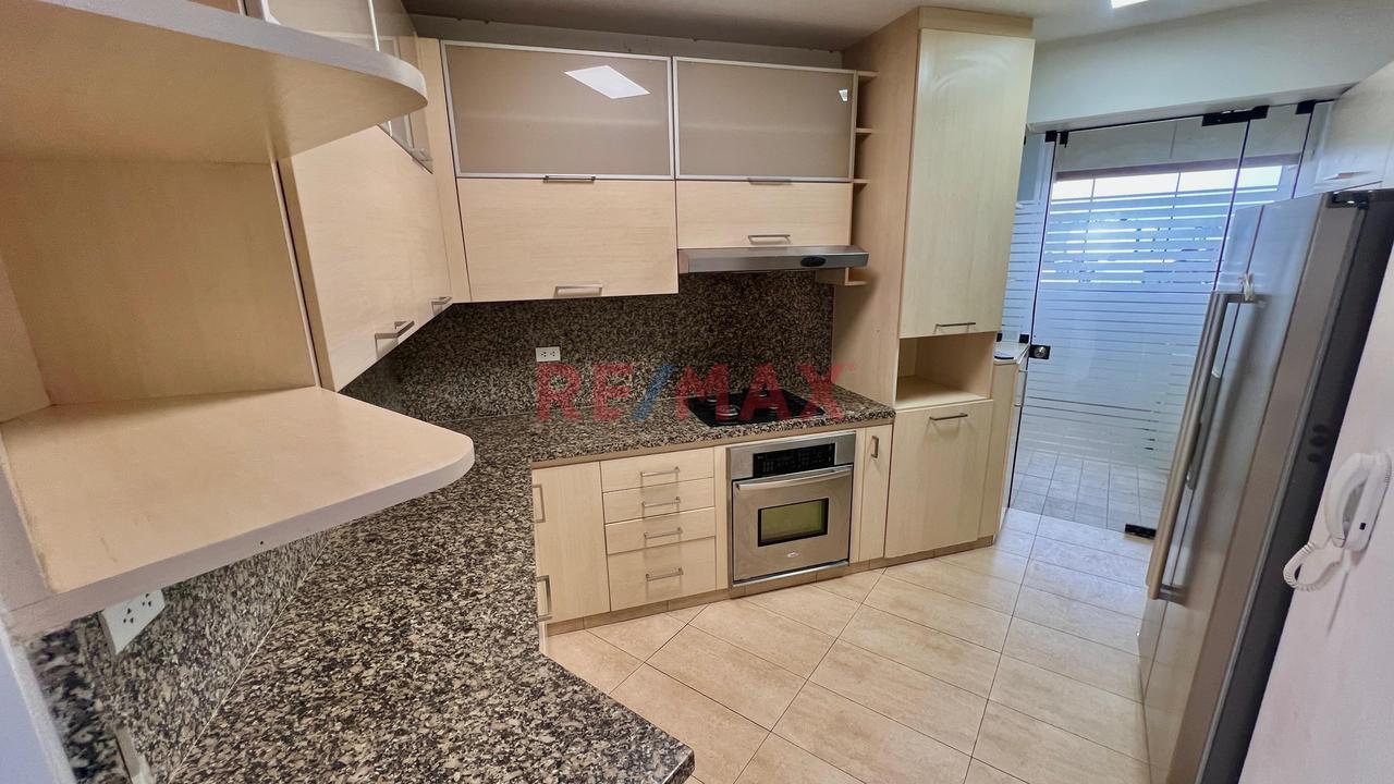 Alquiler De Departamento Con Vista Al Malecón Y Ascensor Directo — foto 6