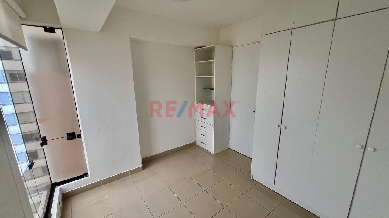 Alquiler De Departamento Con Vista Al Malecón Y Ascensor Directo — foto 8
