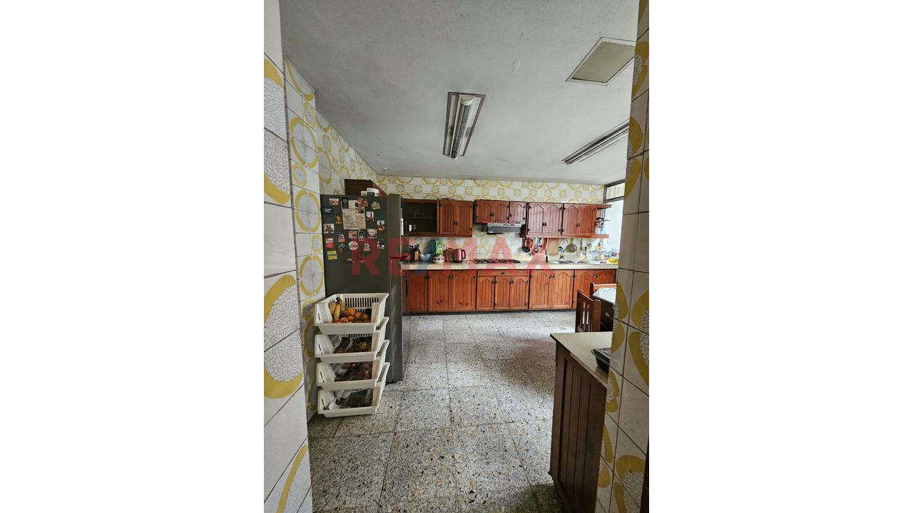 Duplex En Corpac - Una Oportunidad Para Vivir Con Tu Familia En Un Amplio Hogar! - 6